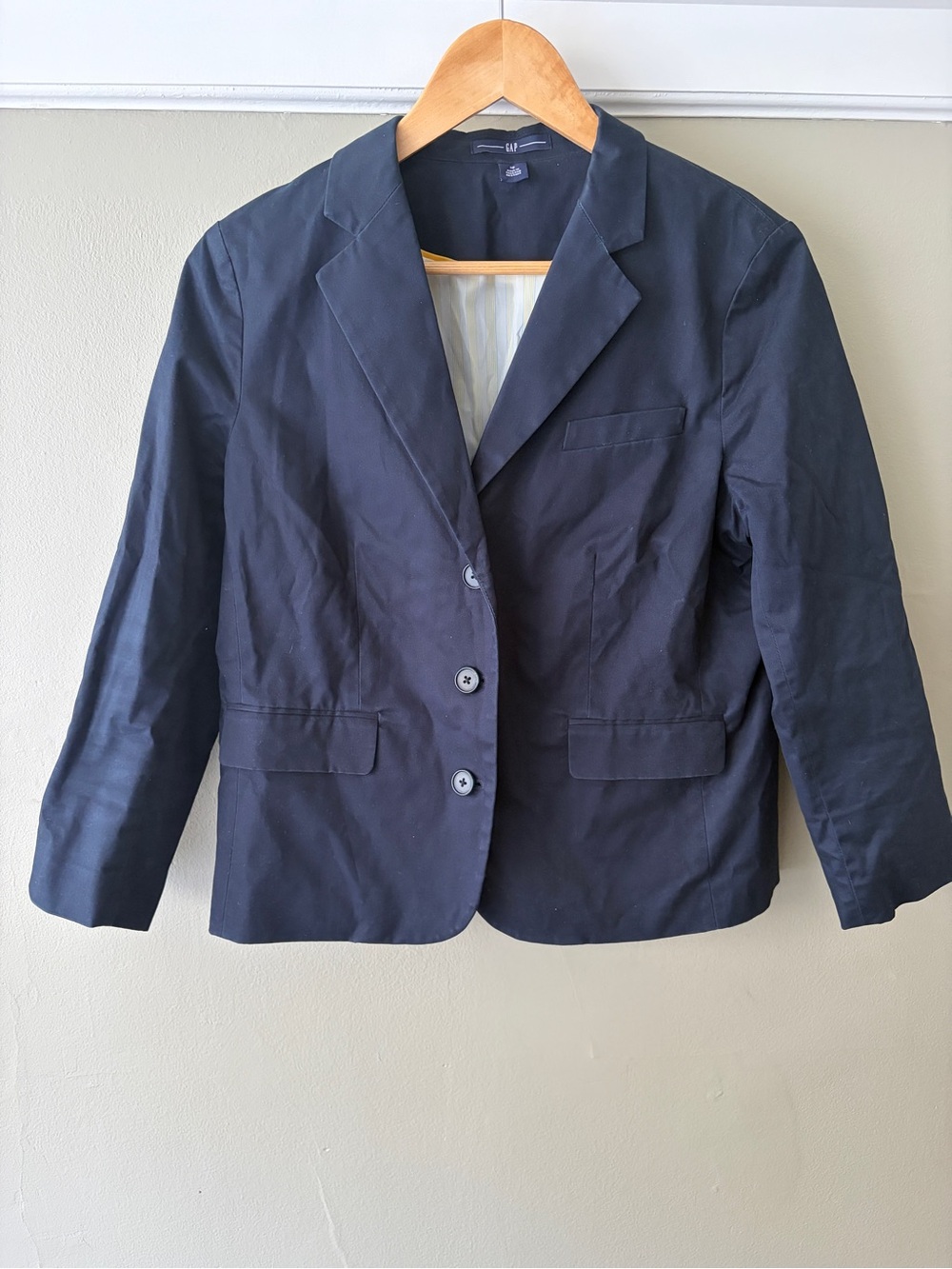 Gap women’s cotton blazer